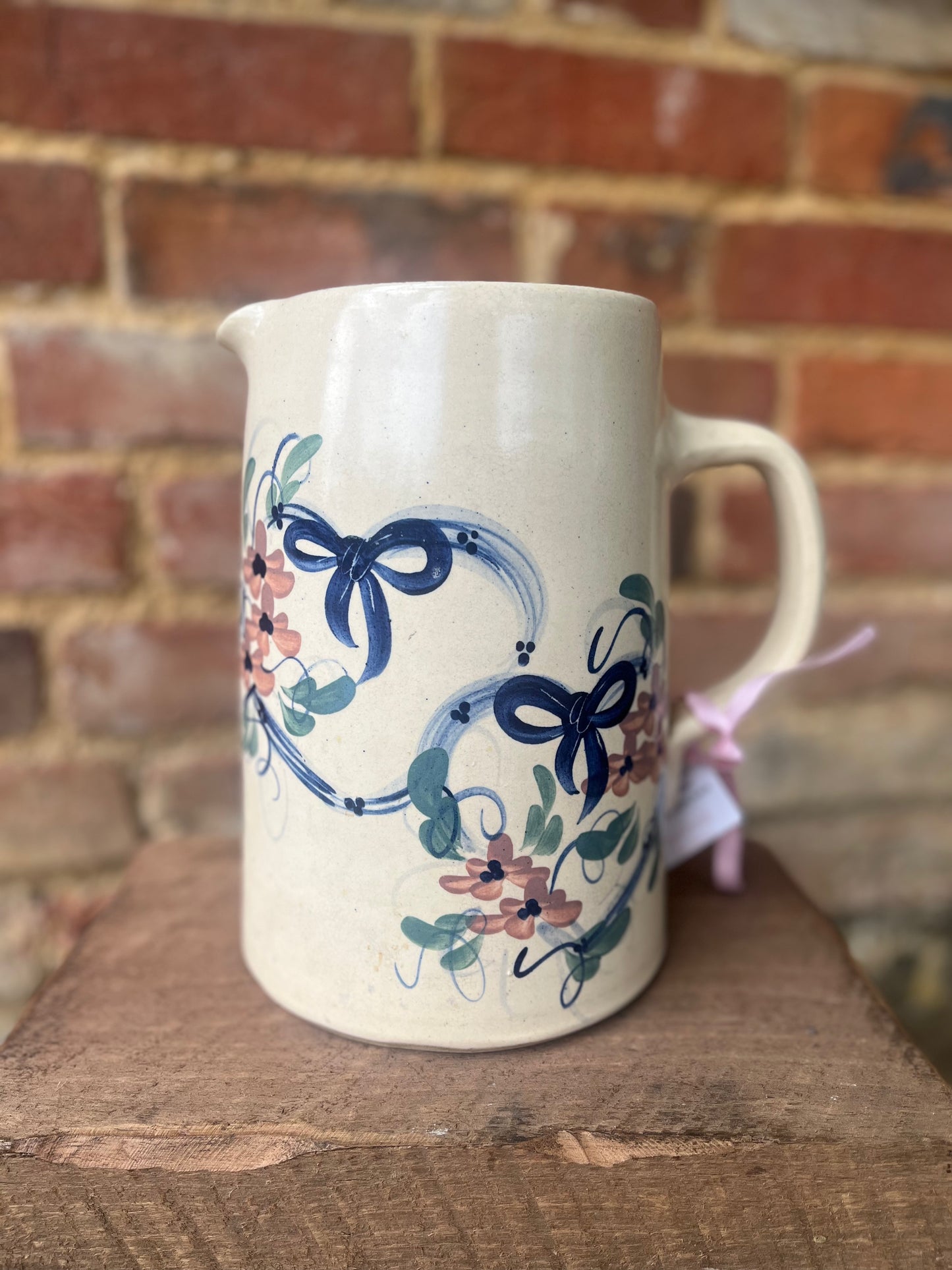 Hearts & Bow Jug - Vintage