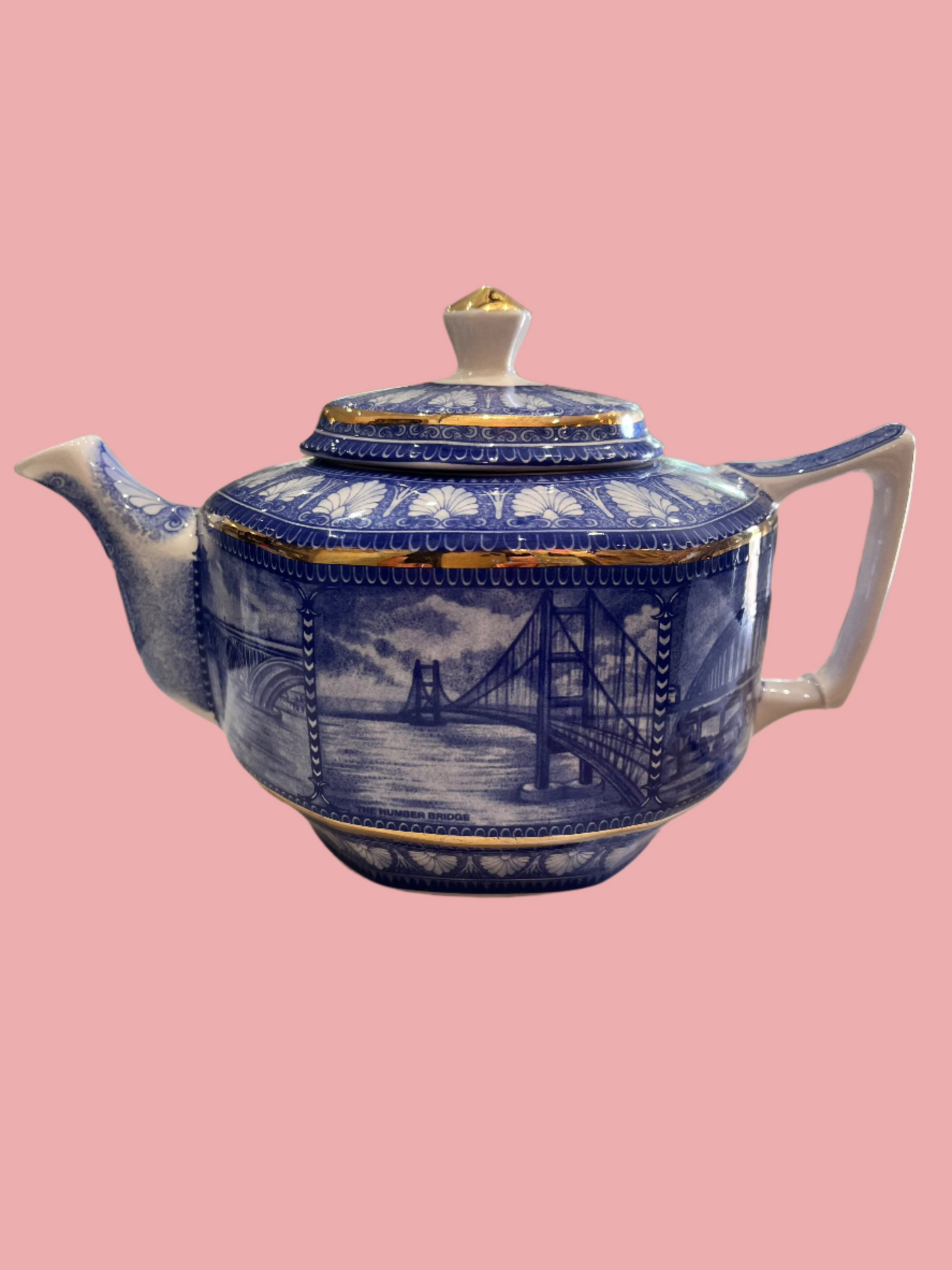 1920s Ringtons Blue & White Wade Teapot