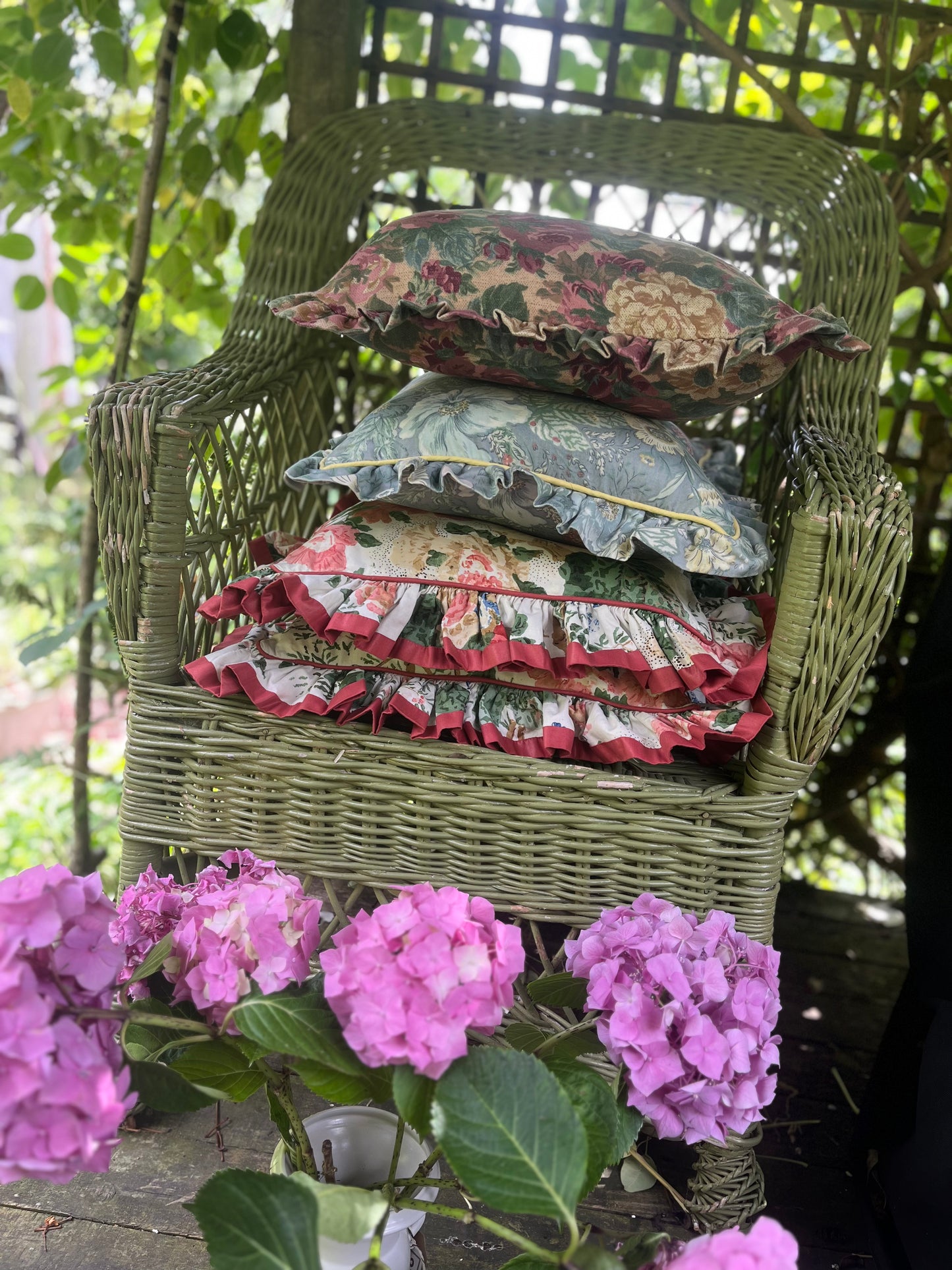 Handmade Red/pink Floral Ruffled Edge Cushion