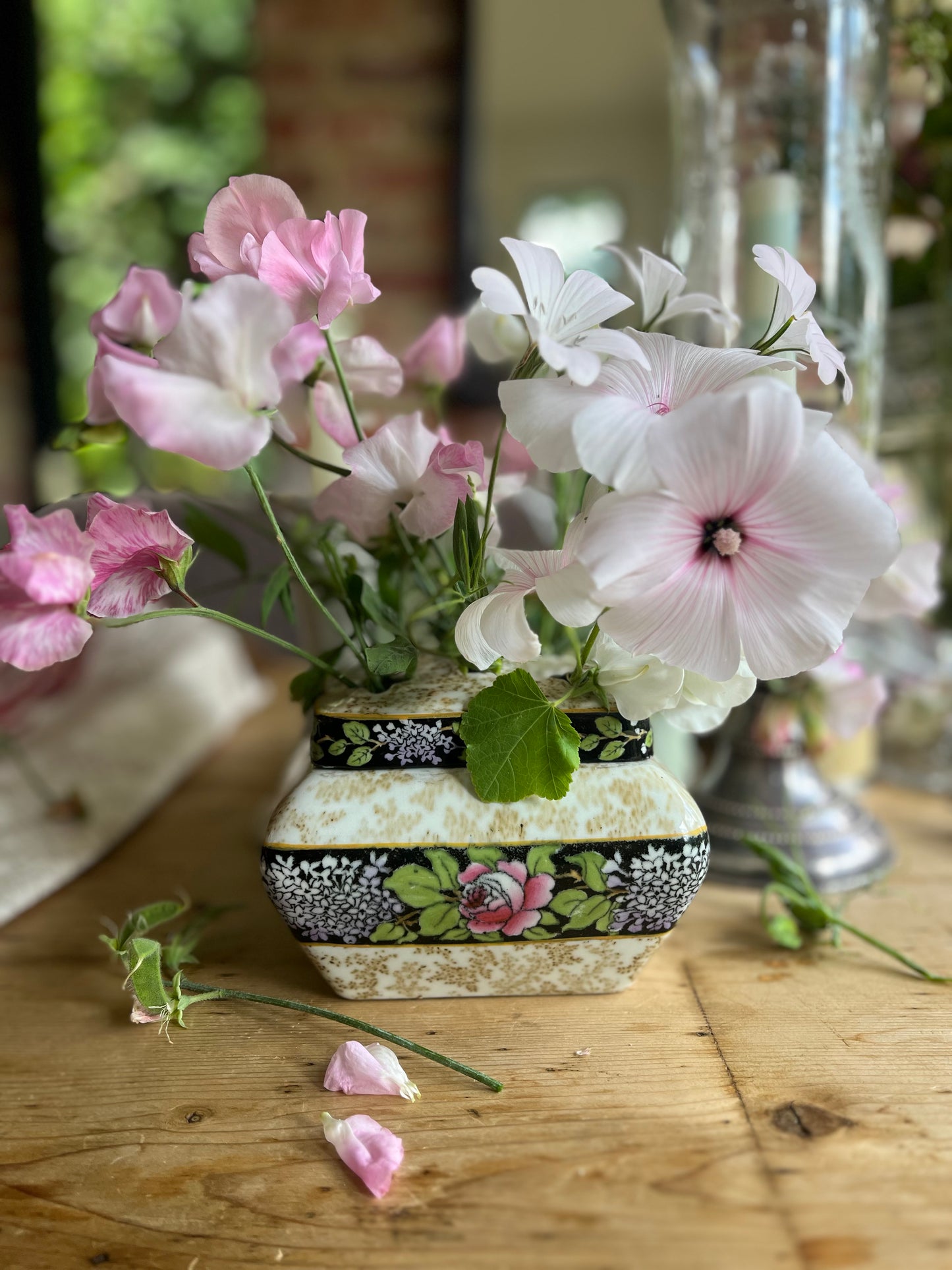 Royal Winton Versaille Vase